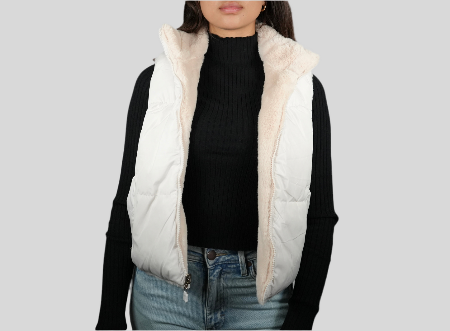 Blashe Reversable Fuzzy Zip Up Vest Cream