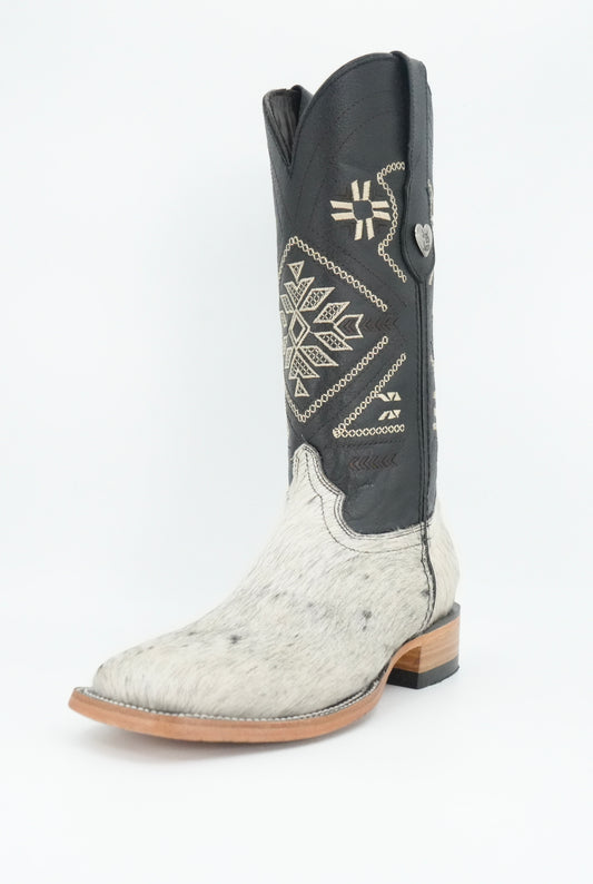 Rock'em Women's Aztec Cow Hair Boots Size: 7.5 *AS SEEN ON IMAGE*