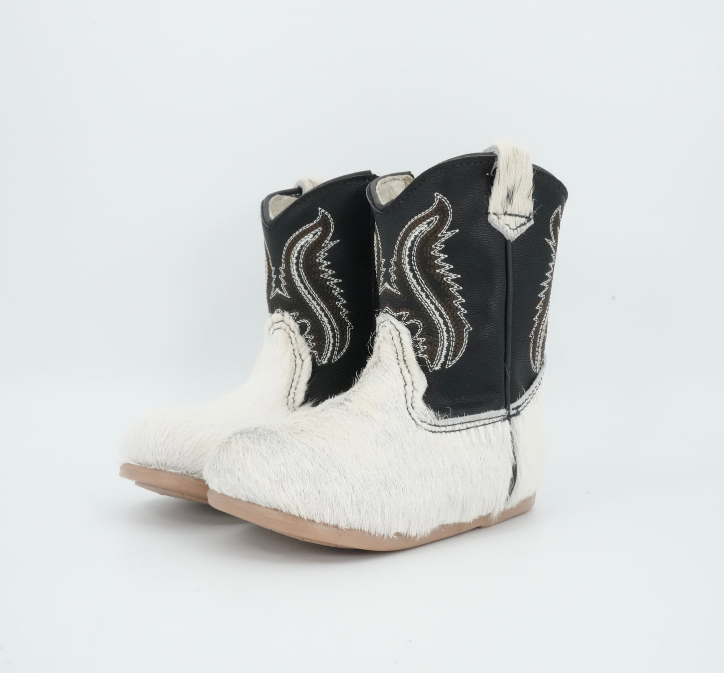 Padua Toddler Cow Hair White Boot Size: 5 *AS SEEN ON IMAGE*