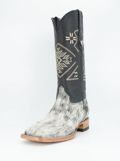 Rock'em Women's Aztec Cow Hair Boots Size: 8 *AS SEEN ON IMAGE*