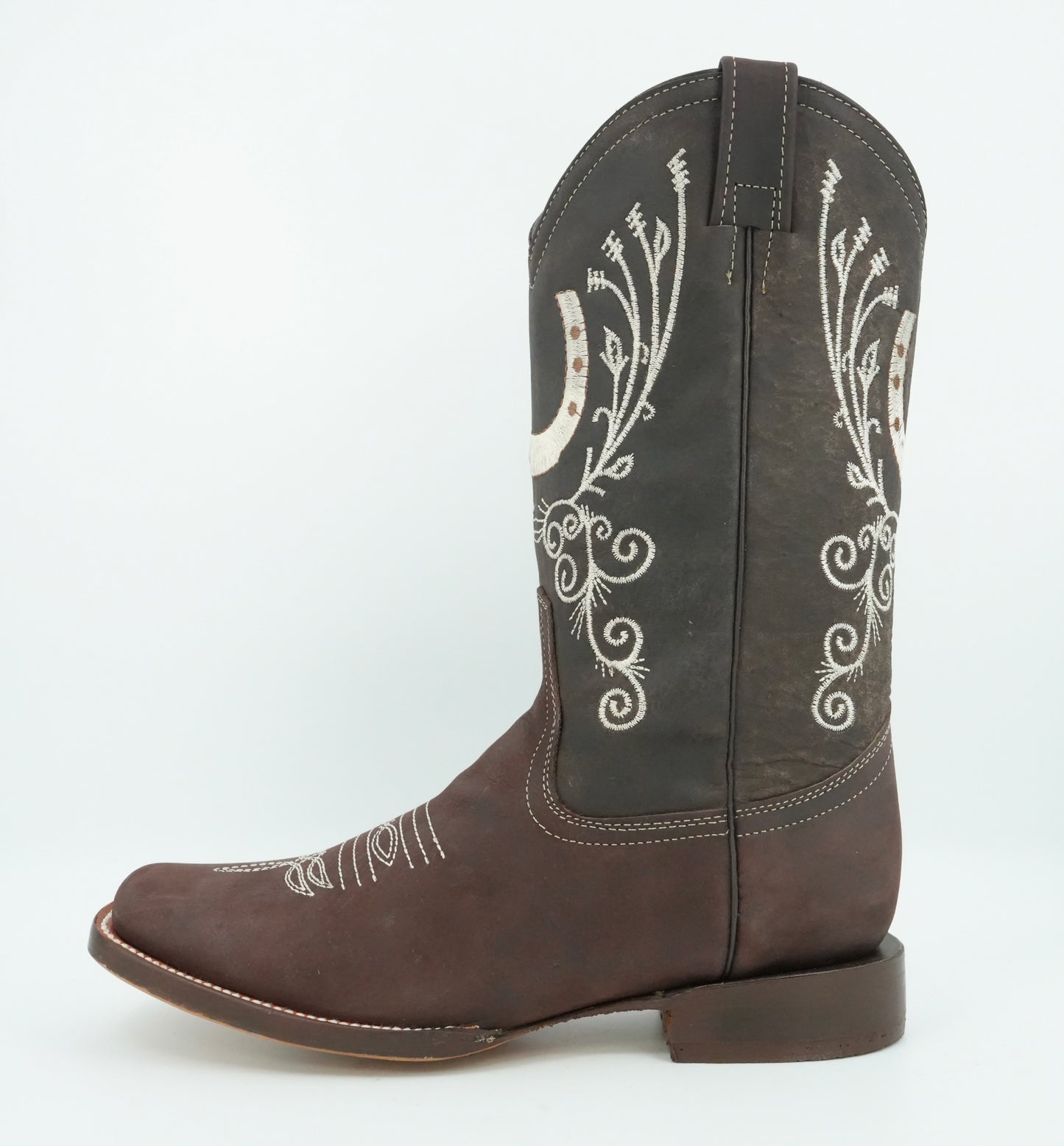La Sierra Women's Brown Embroidered Horseshoes Square Toe Boot