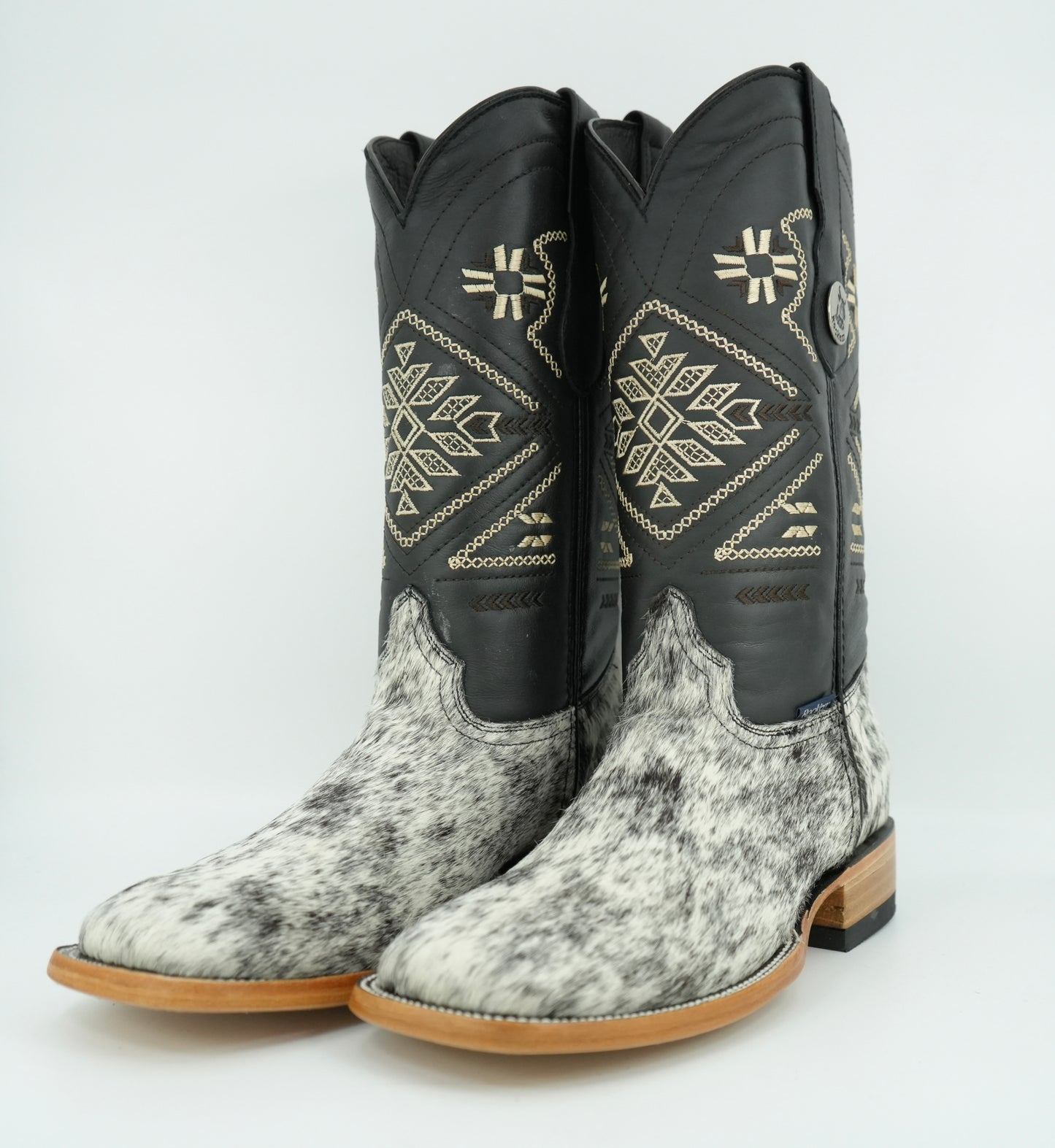 Rock'em Women's Cow Hair Boots Size: 8.5 *AS SEEN ON IMAGE*