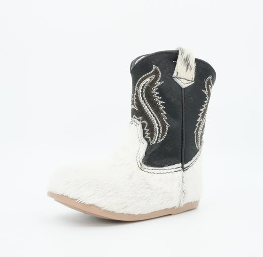 Padua Toddler Cow Hair White Boot Size: 5 *AS SEEN ON IMAGE*