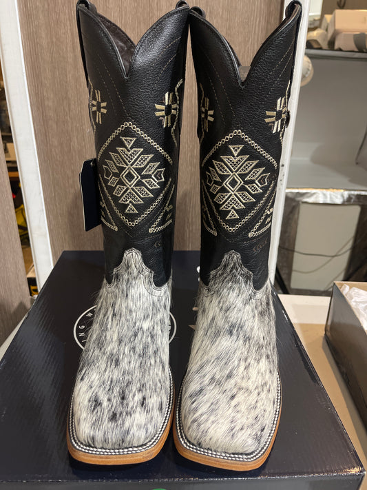 Rock'em Women's Aztec Cow Hair Boots Size: 9.0 *AS SEEN ON IMAGE*