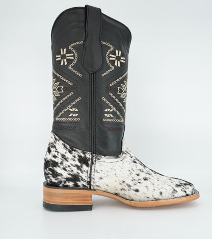 Rock'em Women's Cow Hair Boots Size: 8 *AS SEEN ON IMAGE*