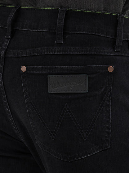 Wrangler Retro Slim Straight Black Jean