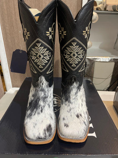 Rock'em Women's Aztec Cow Hair Boots Size: 7.5 *AS SEEN ON IMAGE*