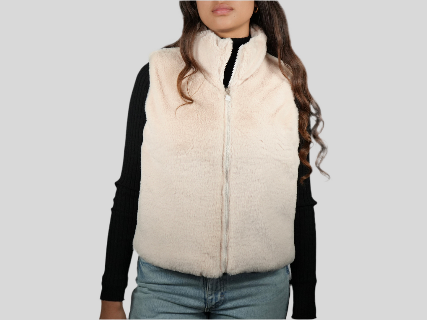 Blashe Reversable Fuzzy Zip Up Vest - Cream