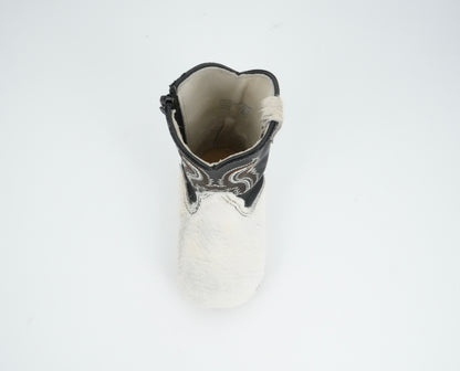 Padua Toddler Cow Hair White Boot Size: 5 *AS SEEN ON IMAGE*