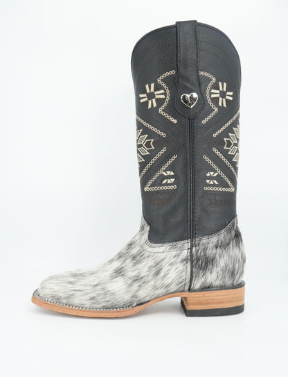 Rock'em Women's Aztec Cow Hair Boots Size: 8 *AS SEEN ON IMAGE*