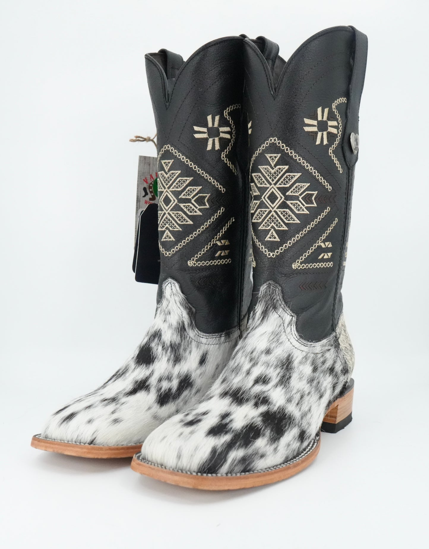 Rock'em Women's Aztec Cow Hair Boots Size: 8.5 *AS SEEN ON IMAGE*