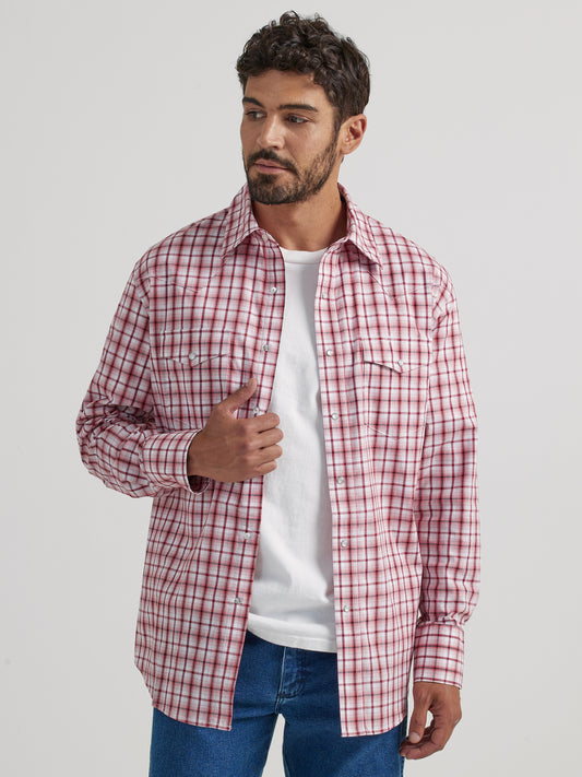 Wrangler Men's Classic Fit Long Sleeve Red Plaid Western Shirt