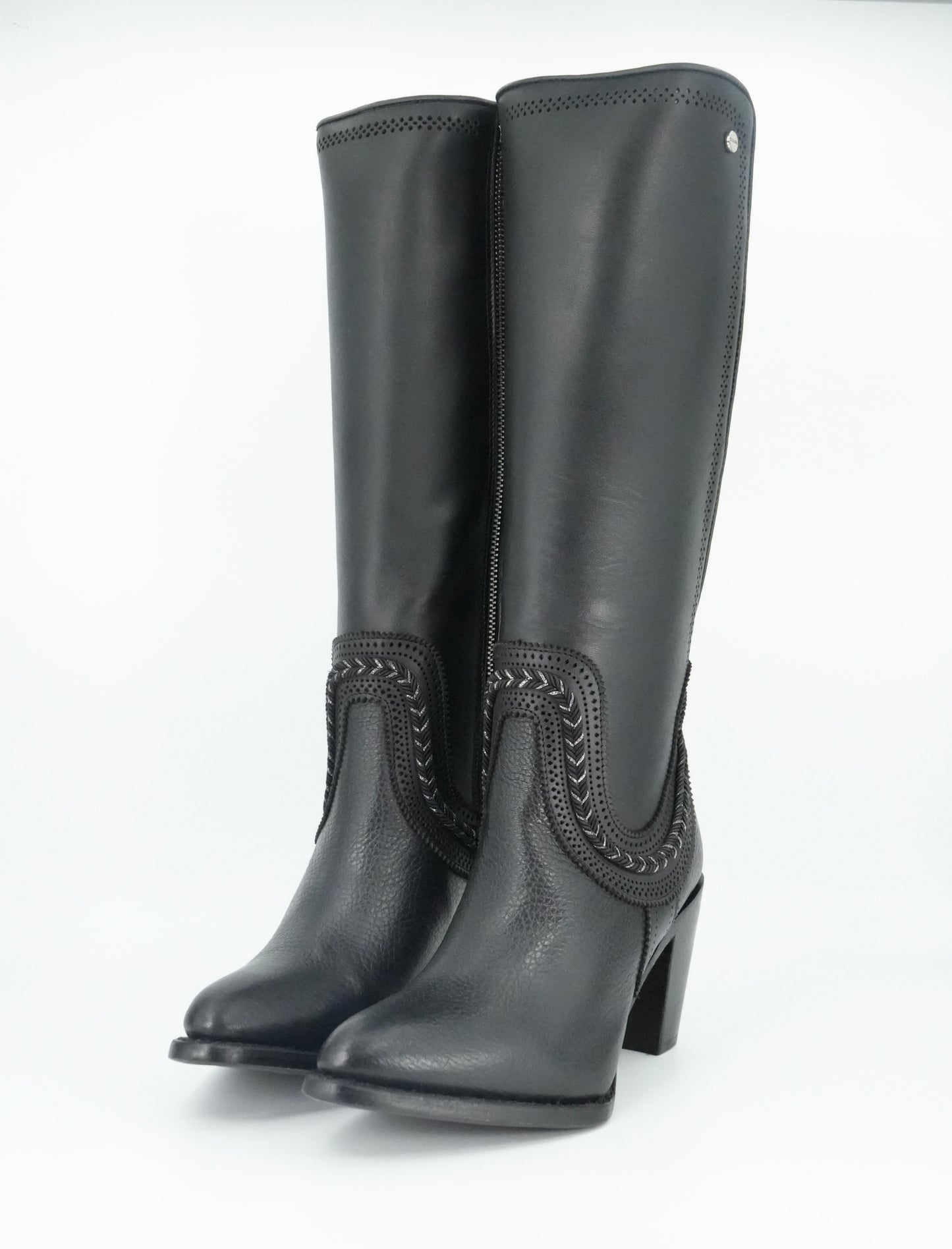 Cuadra Women's Bovine Laser Round Toe Leather Boot - Black