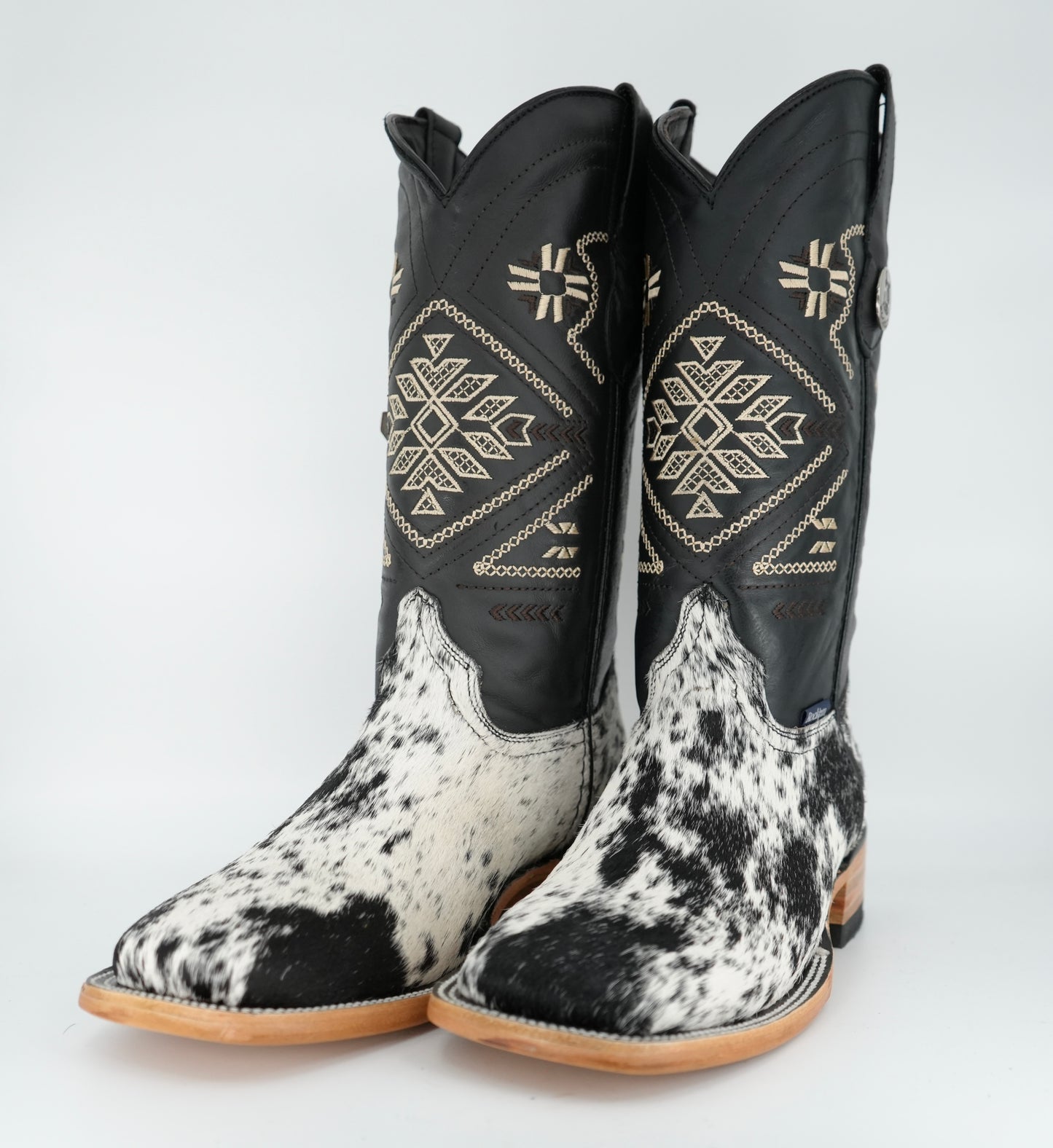 Rock'em Women's Cow Hair Boots Size: 8 *AS SEEN ON IMAGE*