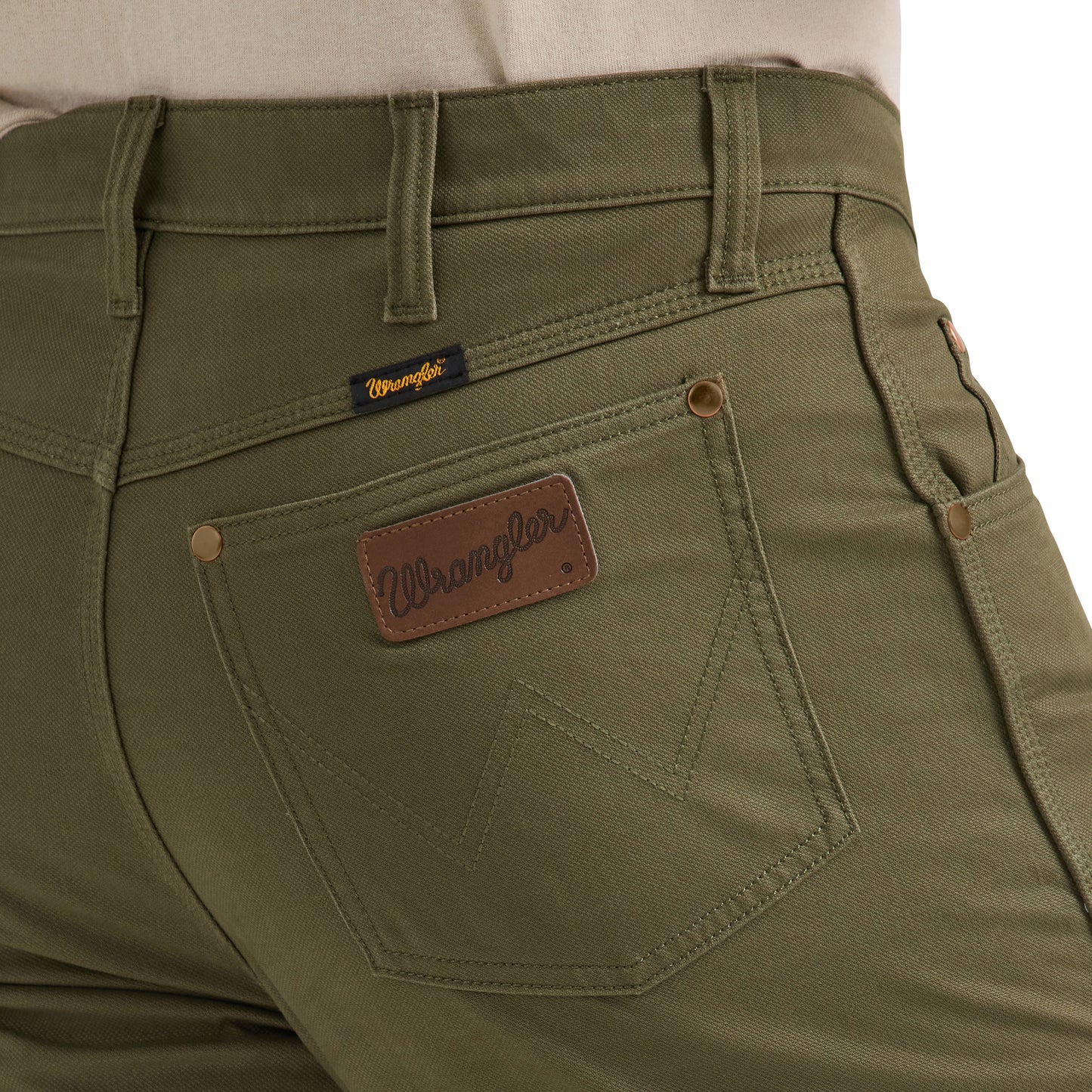 Vaqueros de corte slim con corte estilo vaquero y piedra áspera de Wrangler