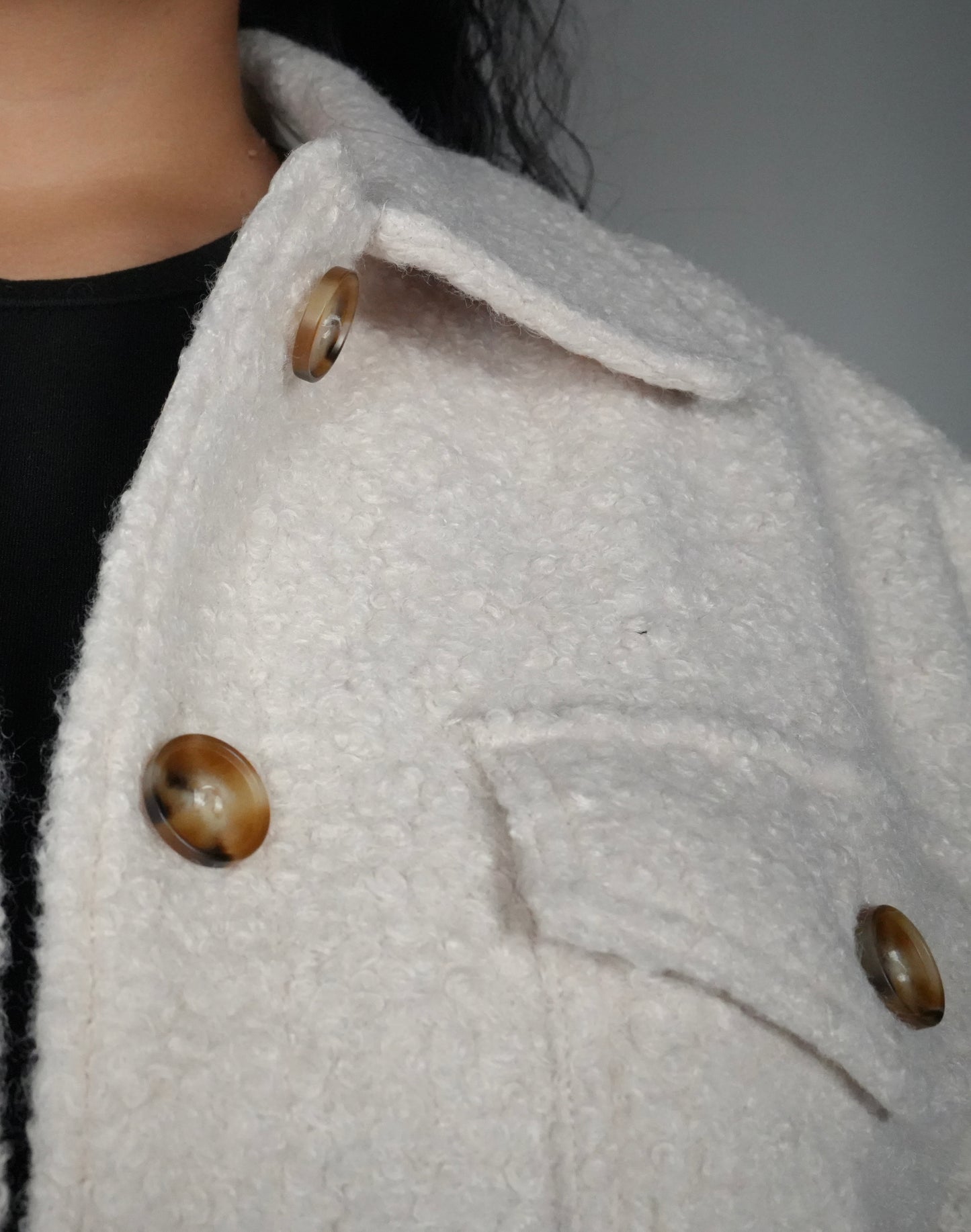 Women’s Fray Faux Sherpa Cropped Shaket - Oatmeal