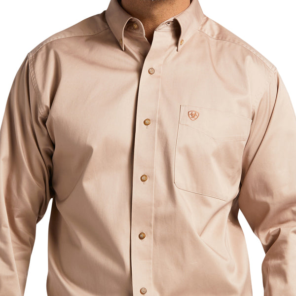 Ariat Men's Solid Twill Classic Fit Shirt - Khaki