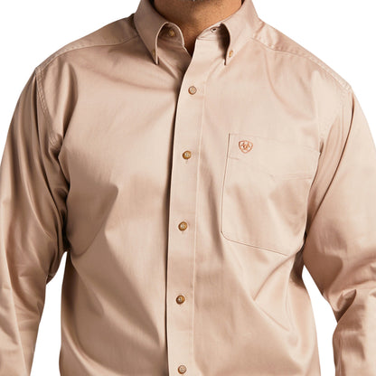 Ariat Men's Solid Twill Classic Fit Shirt - Khaki