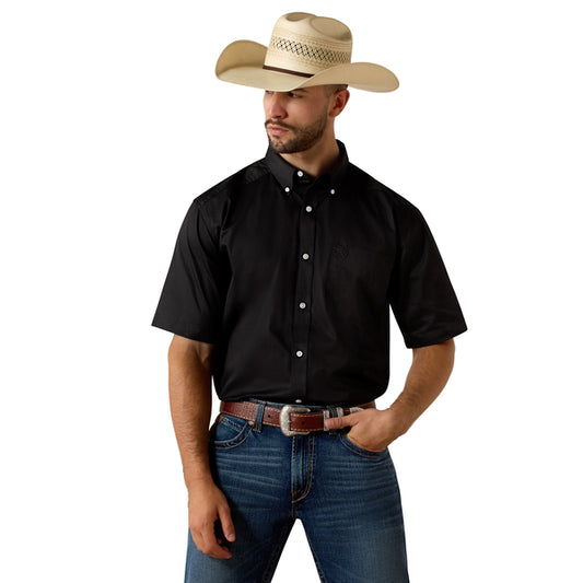 Ariat Men's Lightweight Twill Classic Fit Short Sleeve Shirt - Black