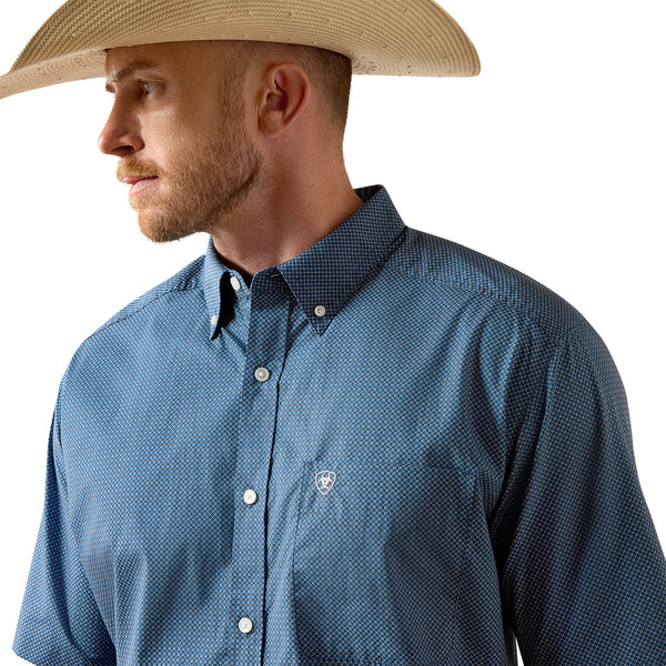 Ariat Men's Storm Classic Fit Mini Geo Short Sleeve Shirt - Dark Blue